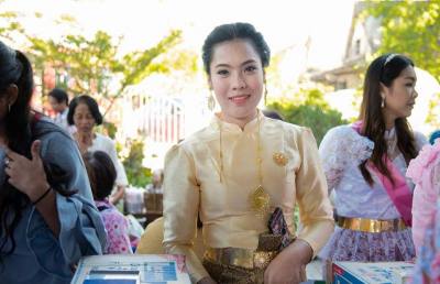 Thai dress
