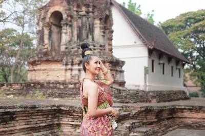 A true Thai woman of ancient times.