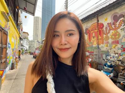 Anong 38 ans Bangkok Thaïlande