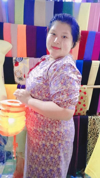Sanda 23 ans ตาก Thaïlande
