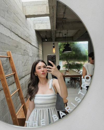 Poppy 37 ans Bangkok Thaïlande