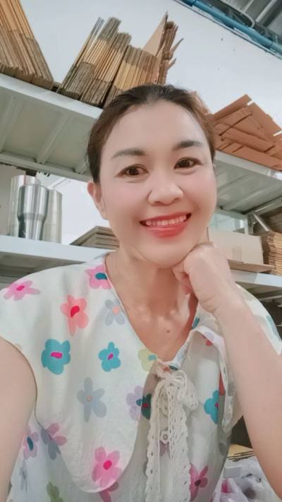 Apitsada 48 ans San Pa Tong Thaïlande