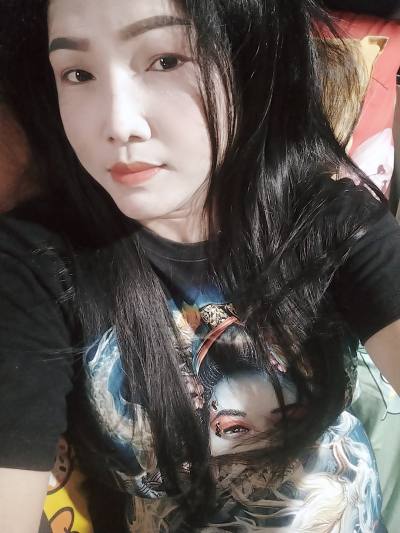 Chuleekorn 43 Jahre Singburi Thailand