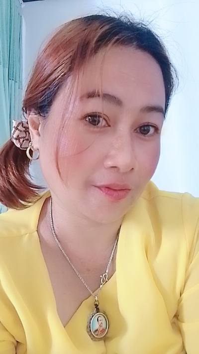 Sumalee 48 ans Hat Yai Thaïlande
