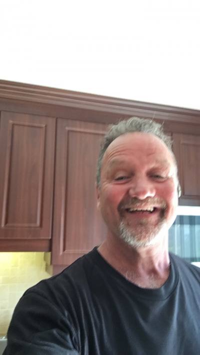 Guy 53 years Quebec Canada