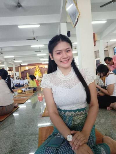 Sukanya 25 ans อำเภอเมืองบึงกาฬ Thaïlande