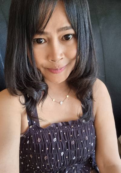 Nida 39 Jahre Surin Thailand