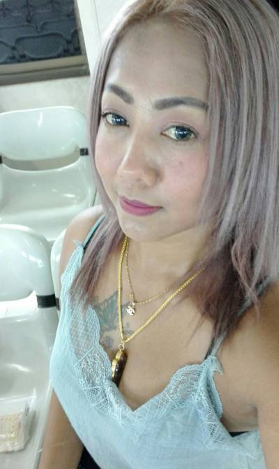 Sirina 39 ans Koh Samui Thaïlande