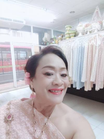 Penny 59 ปี Bangkok  ไทย