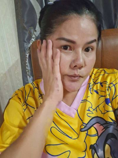Pim 45 ans Khonkean Thaïlande