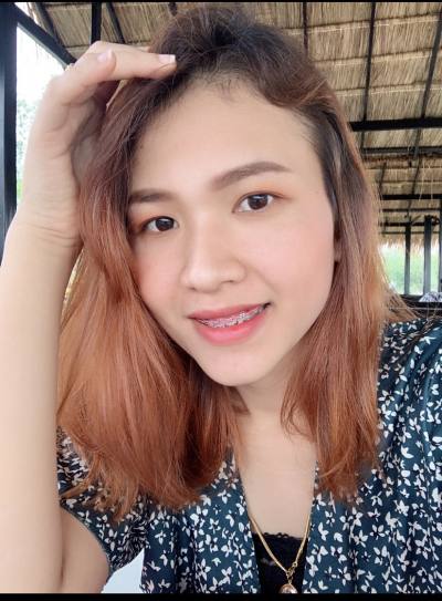 Eye 32 ans Muang  Thaïlande