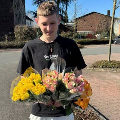 I like to give flowers. 