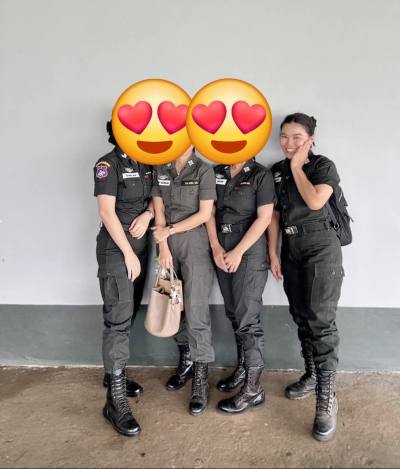 Two 25 ans Muang  Thaïlande
