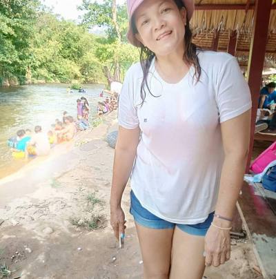 Nok 55 ans Bkk Thaïlande