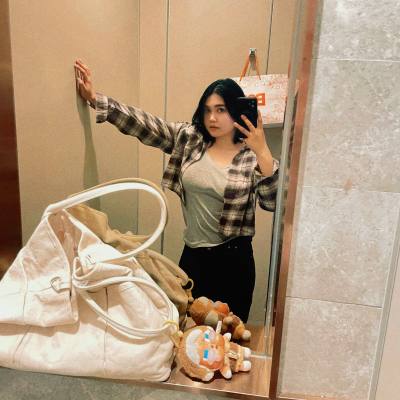 Natcha 23 Jahre Phitsanulok  Thailand