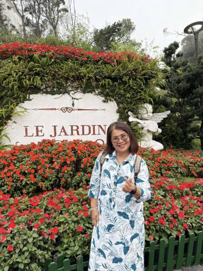 Arawan 54 ans Center Thaïlande