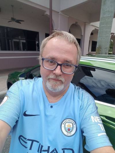 Love life and life will love you back 