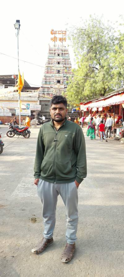 Vijay 31 ปี Pune Albania