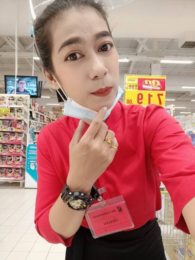 Sai Mai 37 ans Hatyai Thaïlande