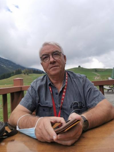 Serge 64 ปี Meaux  France