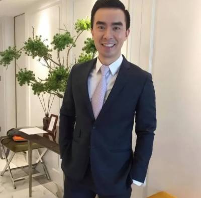 Dominic 52 ปี H Singapore