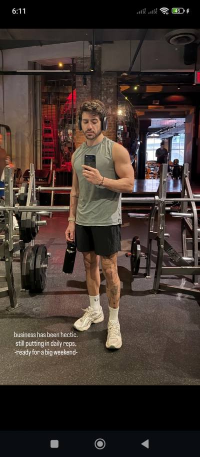 Alex 31 ปี New York  United States