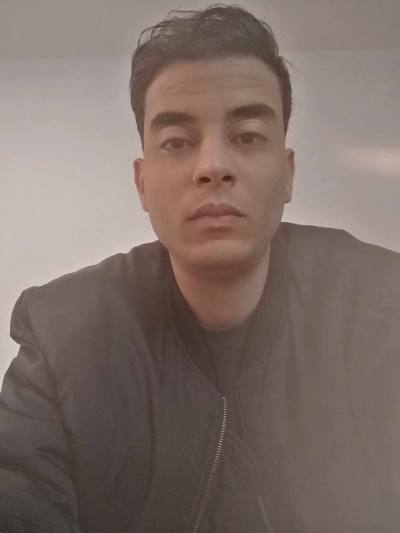 Kais 27 ปี  Manouba Tunis Tunisia