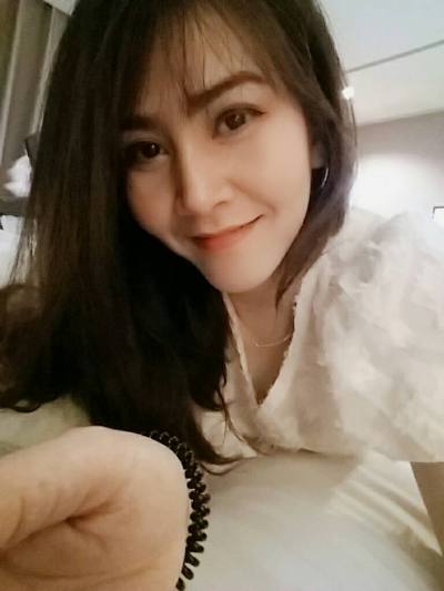 Grace  32 Jahre Mukdahan Thailand