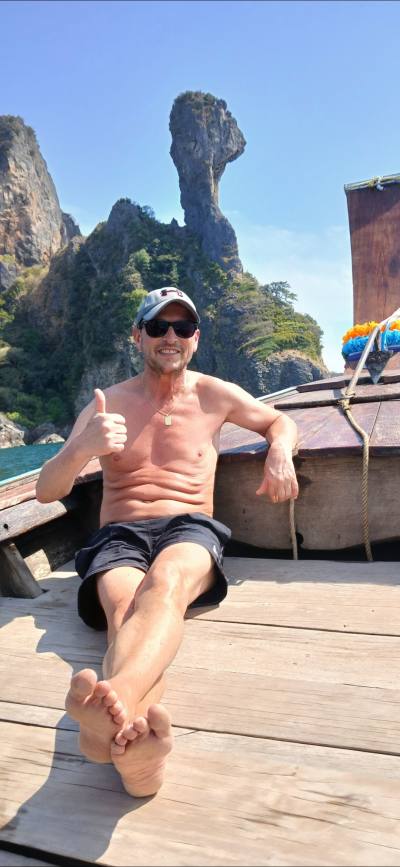 Yves 53 ปี Montbrison  France