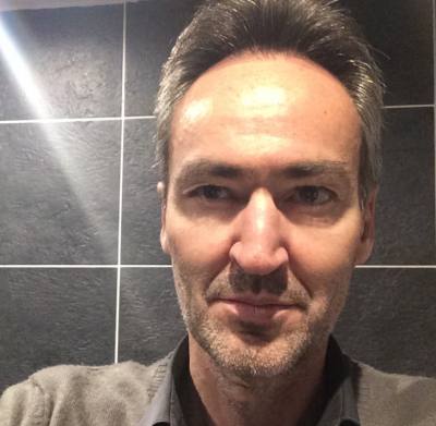 Benoit 44 ปี Montpellier France