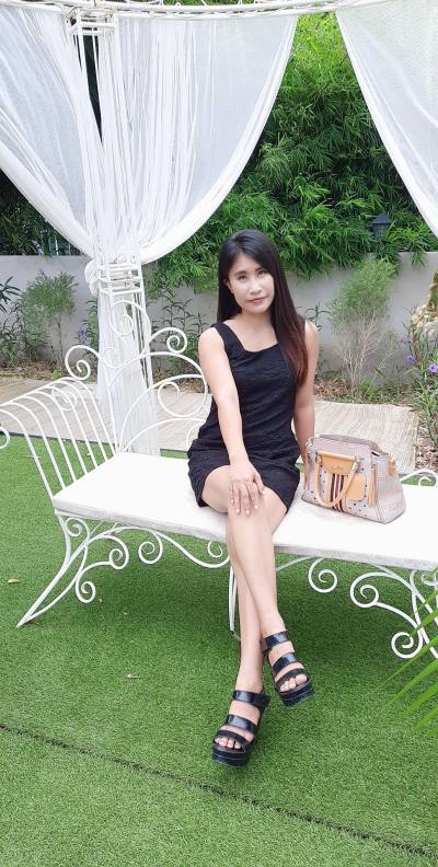 Fon 34 years Rayong Thailand