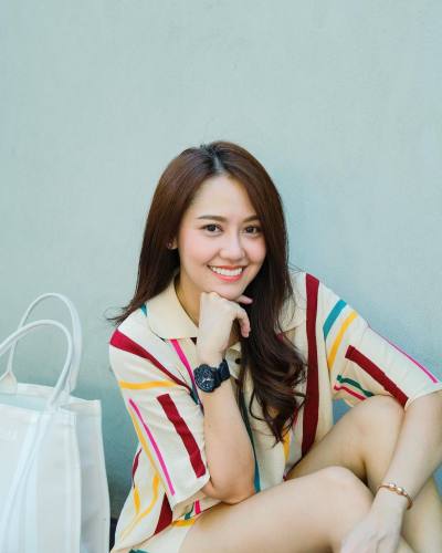 Pim 32 ans Silom Thaïlande