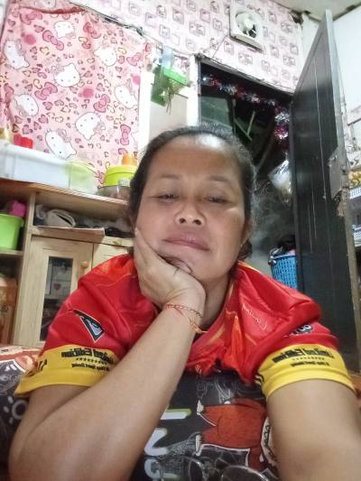 Wiphada 49 ans Ro Thaïlande Wiphada 49 ans Ro Thaïlande