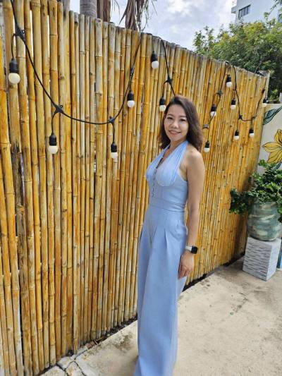 Rada 42 ans Bkk Thaïlande