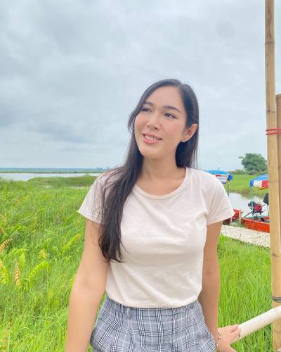 Anna 37 years Chiang Mai Thailand