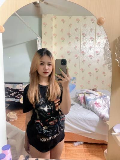 Sawnoyy 22 ans Chonbury Thaïlande