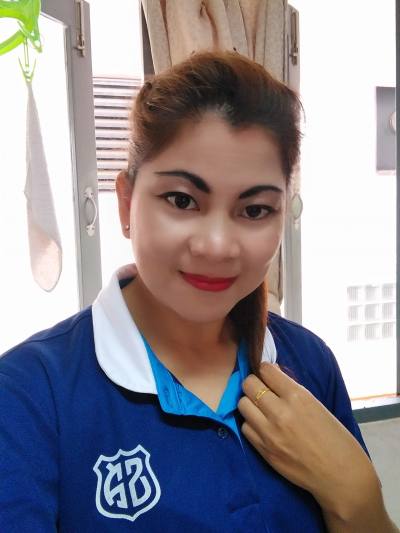 Fah  42 ans Ban Nong Waeng Thaïlande