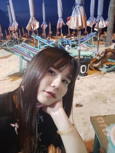 Sujira 26 ans ธาตุพนม Thaïlande