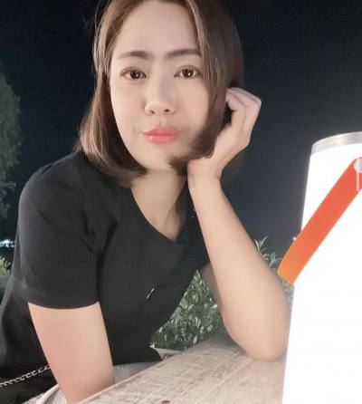 Pichaya 35 ans Karasin Thaïlande