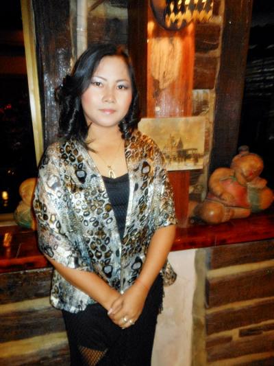 Paew  49 ans Muang Thaïlande