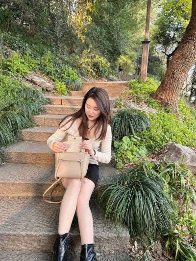 Minnie 36 years Bangkok Thailand