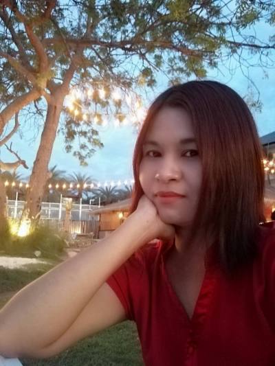 Umarin 39 ans Samutprakan Thaïlande