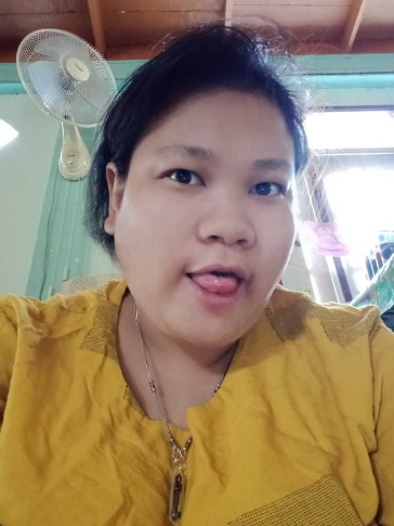 Medbua 27 ans Thawung Thaïlande