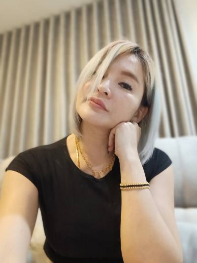 Nuntiya 46 Jahre Muang Rayong Thailand