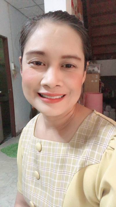Riam 47 ans Phitsanulok Thaïlande