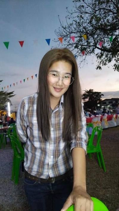 Phawini 46 ans พระทองคำ Thaïlande