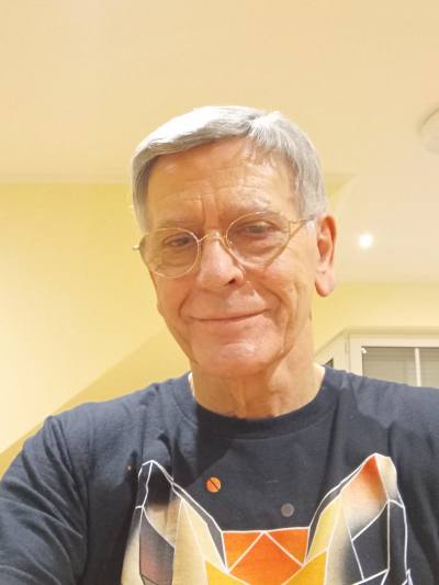 Leon 64 ans Kassel Allemagne