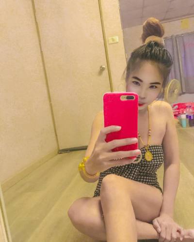 Thanchanok 33 Jahre Surin Thailand
