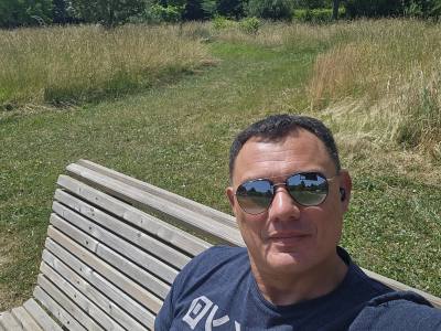 Laurent 44 ปี Tours France