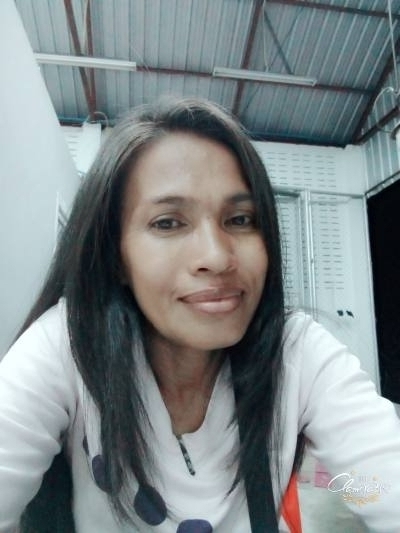 Thip 52 ans Nakhon Si Thammarat Thaïlande